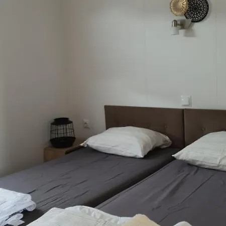 בקתה Holidays In *