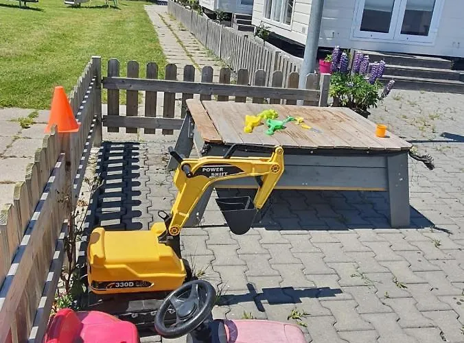 Holidays In * Dirkshorn